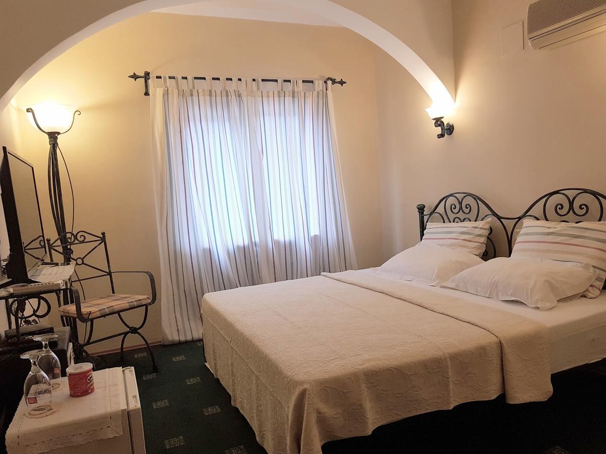 A&B Home Hotel Гёчек Экстерьер фото