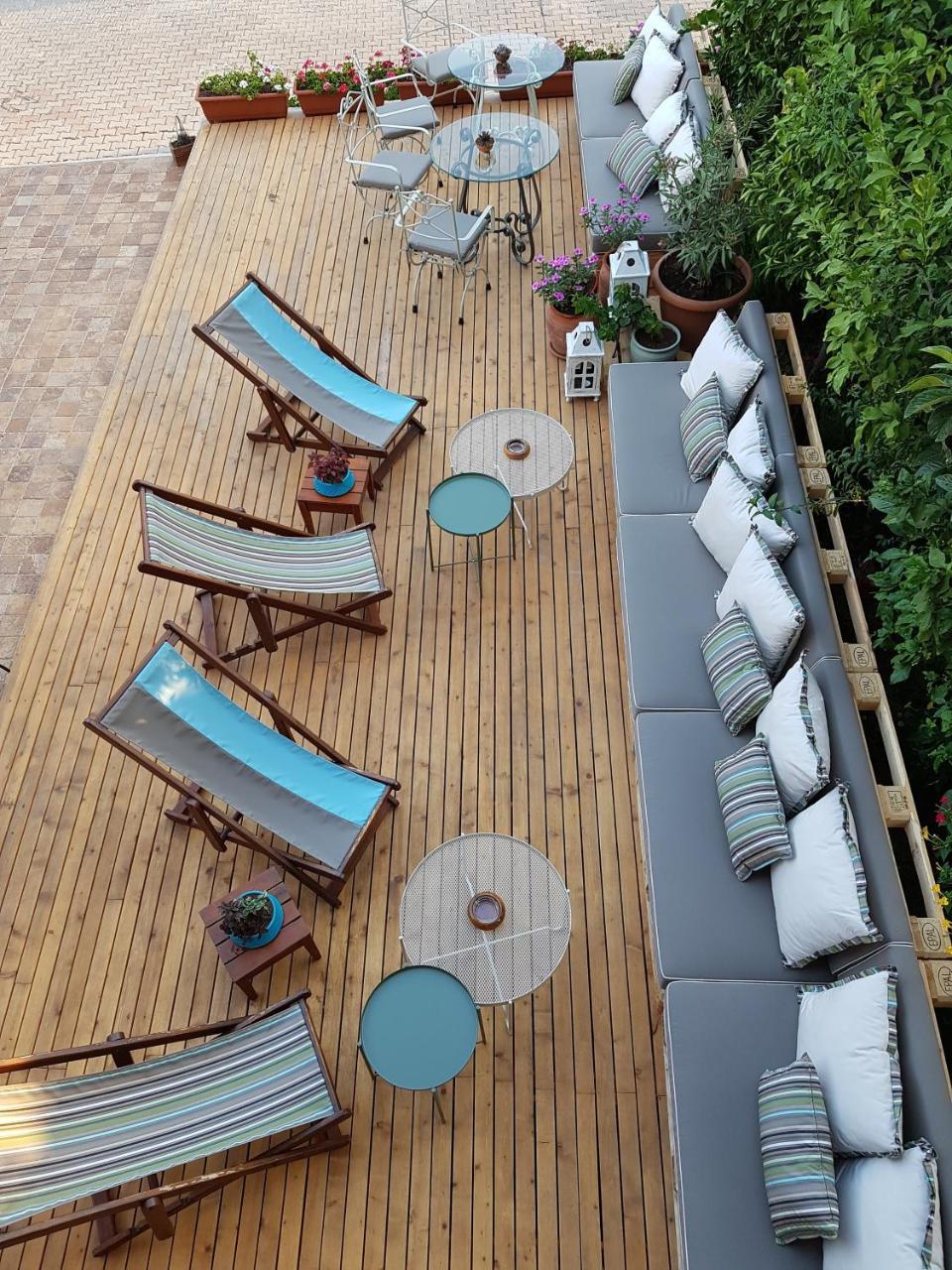A&B Home Hotel Гёчек Экстерьер фото